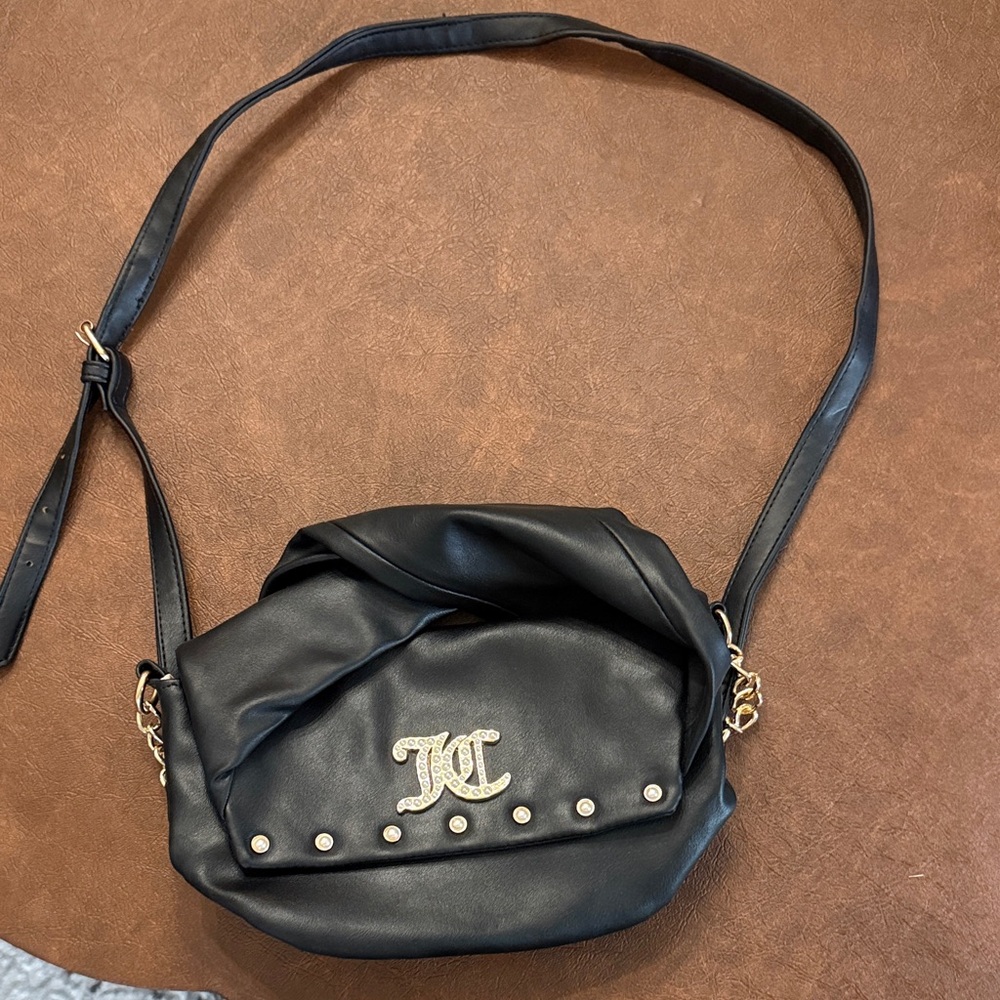 Juicy Black Leather Shoulder Bag
